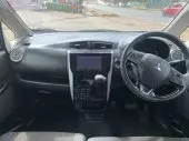 interiorFront