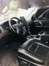 interiorFront