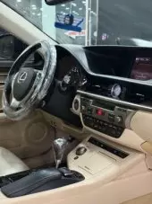 interiorFront