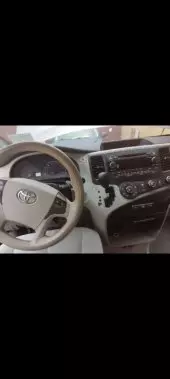 interiorFront