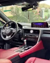 interiorFront