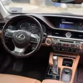 interiorFront