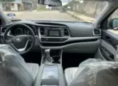 interiorFront