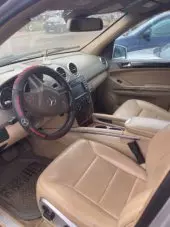 interiorFront