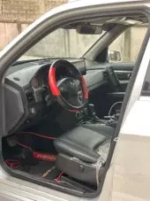 interiorFront