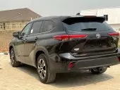 car Right Back