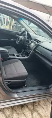 interiorFront