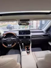 interiorFront