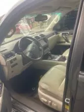 interiorFront