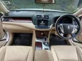 interiorFront