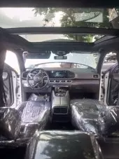 interiorFront