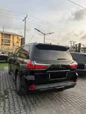 car Right Back