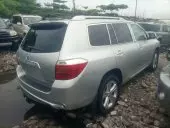 car Right Back