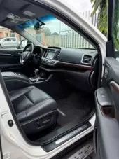 interiorFront