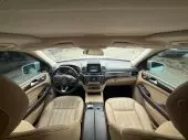 interiorFront