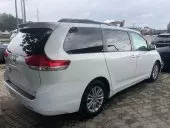 car Right Back