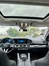 interiorFront