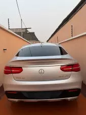car Right Back