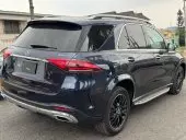 car Right Back