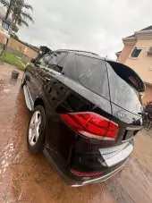 car Right Back