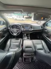 interiorFront
