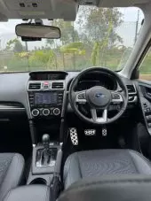interiorFront