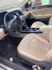 interiorFront