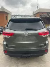 car Back