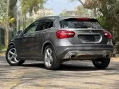 car Right Back