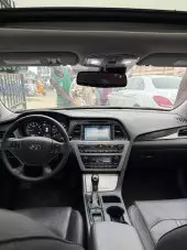interiorFront