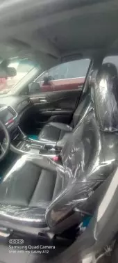 frontInteriorSeat