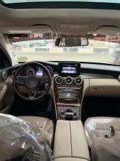 interiorFront