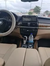 interiorFront
