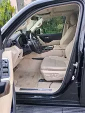 interiorFront
