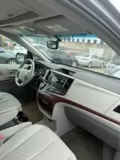 interiorFront