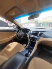 interiorFront