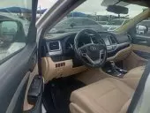 interiorFront