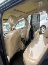 interiorBack