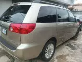 car Right Back