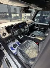 interiorFront