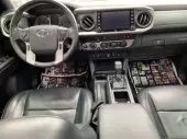 interiorFront