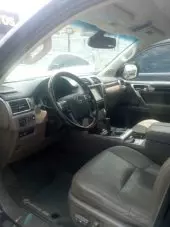 interiorFront