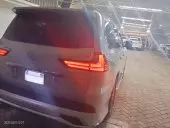 car Right Back