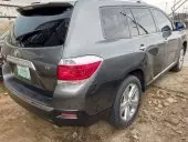 car Right Back