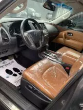 interiorFront