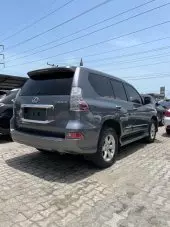 car Right Back