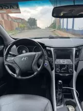 interiorFront