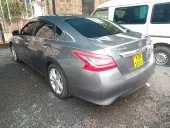 car Right Back