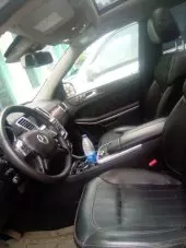 interiorFront