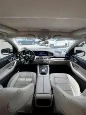 interiorFront